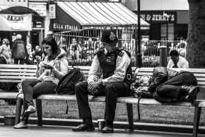 WAITING 8.JPG (427869 byte)